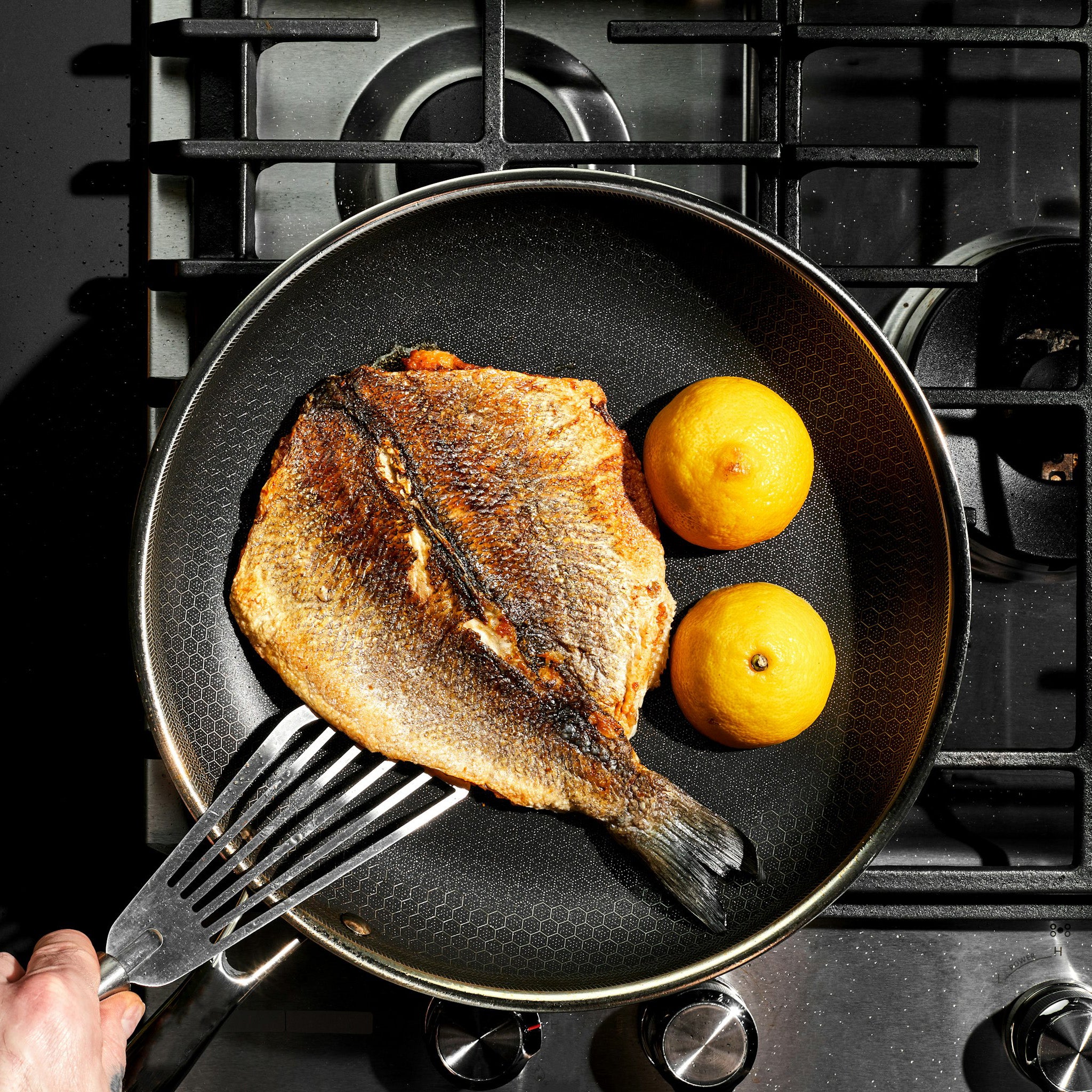 12" Hybrid Pan (30cm) - Image 7